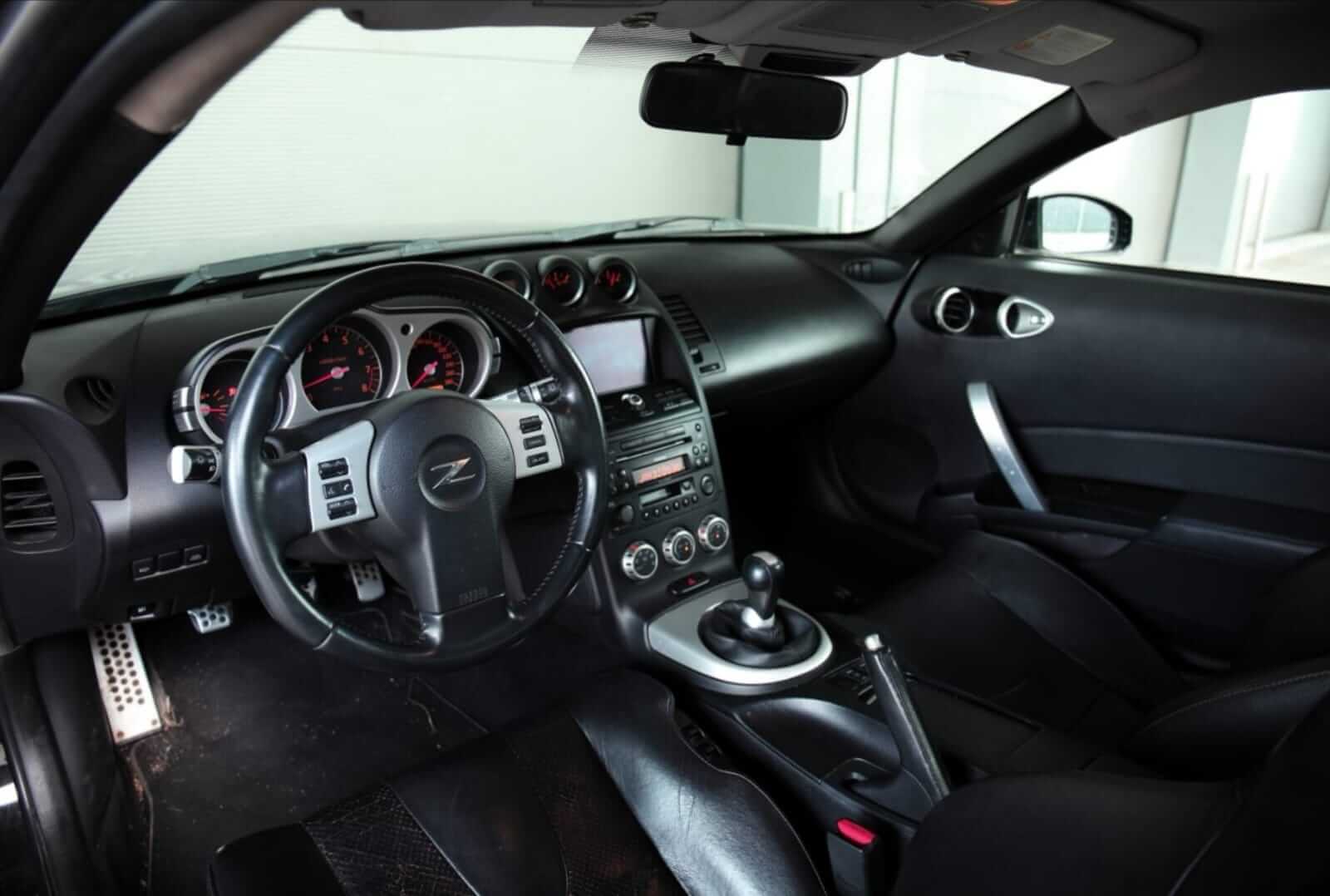 Nissan 350Z HR Track Edition 2008 interior – by Next Level Automotive – Go to nextlevelautomotive.eu