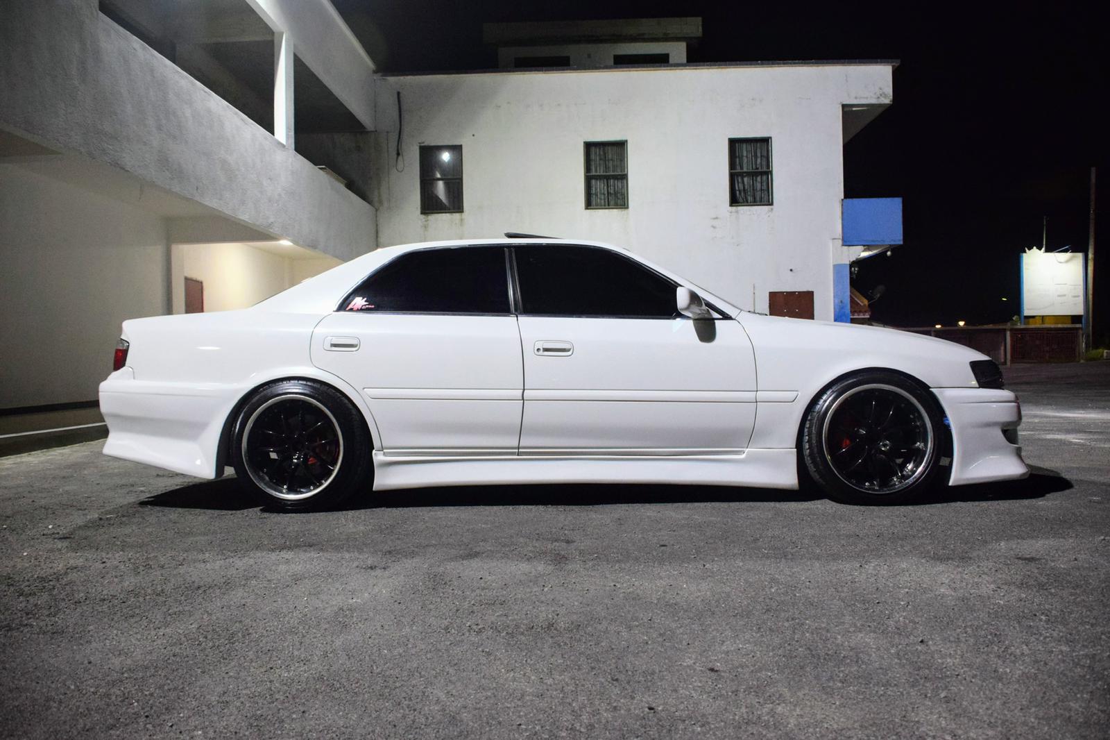 Toyota Chaser JZX100 17